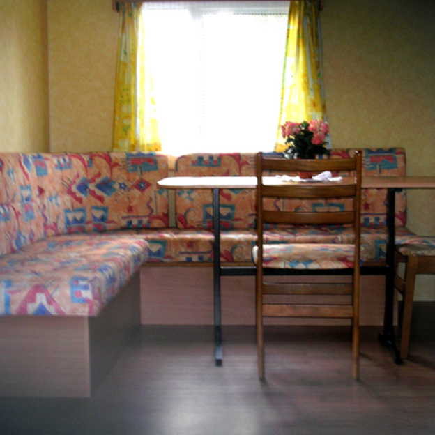 Intérieur du Mobil-home Alina en location au camping Le Clos Normand en Normandie