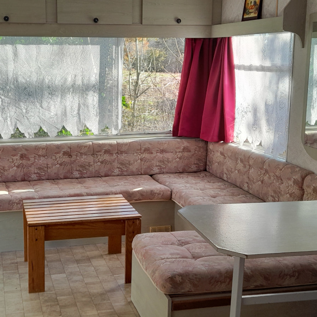 Intérieur du Mobil-home nature en location au camping Le Clos Normand en Normandie